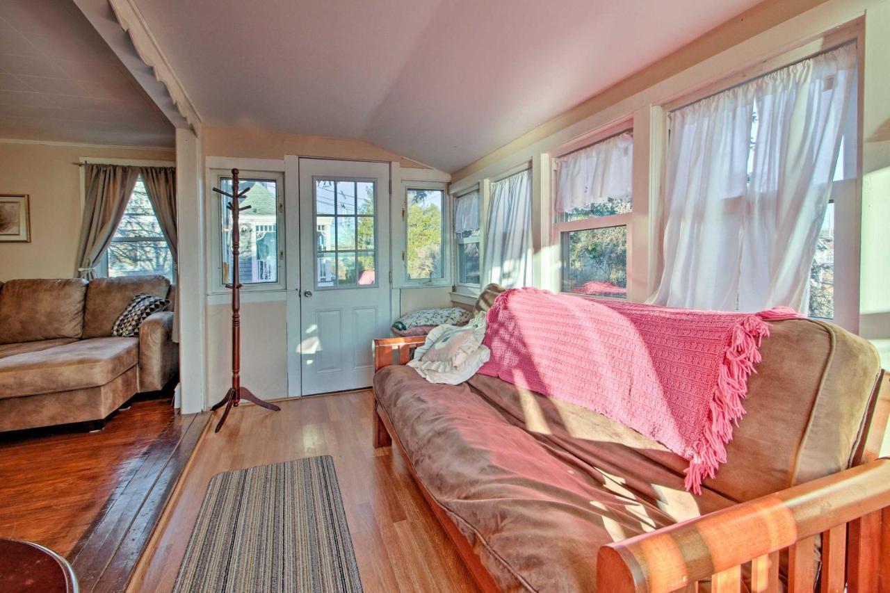 Cozy Buzzards Bay Home Steps To Cape Cod Canal! ボーン エクステリア 写真