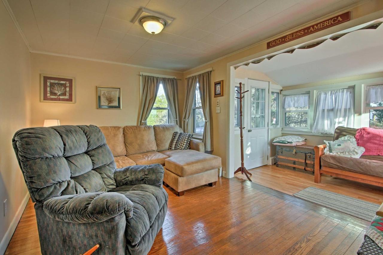 Cozy Buzzards Bay Home Steps To Cape Cod Canal! ボーン エクステリア 写真