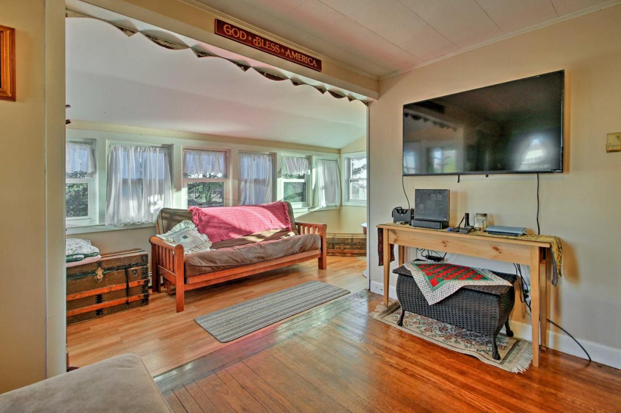 Cozy Buzzards Bay Home Steps To Cape Cod Canal! ボーン エクステリア 写真