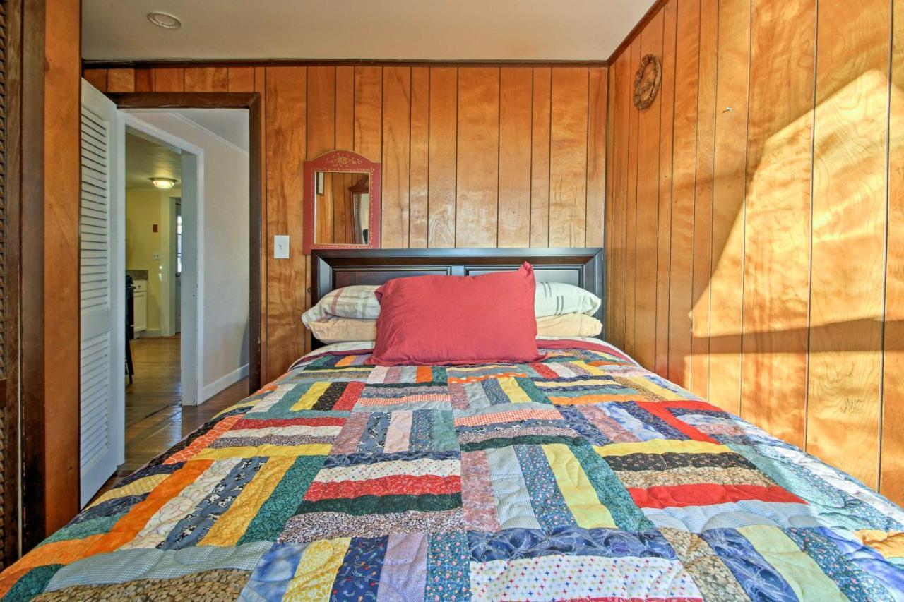 Cozy Buzzards Bay Home Steps To Cape Cod Canal! ボーン エクステリア 写真