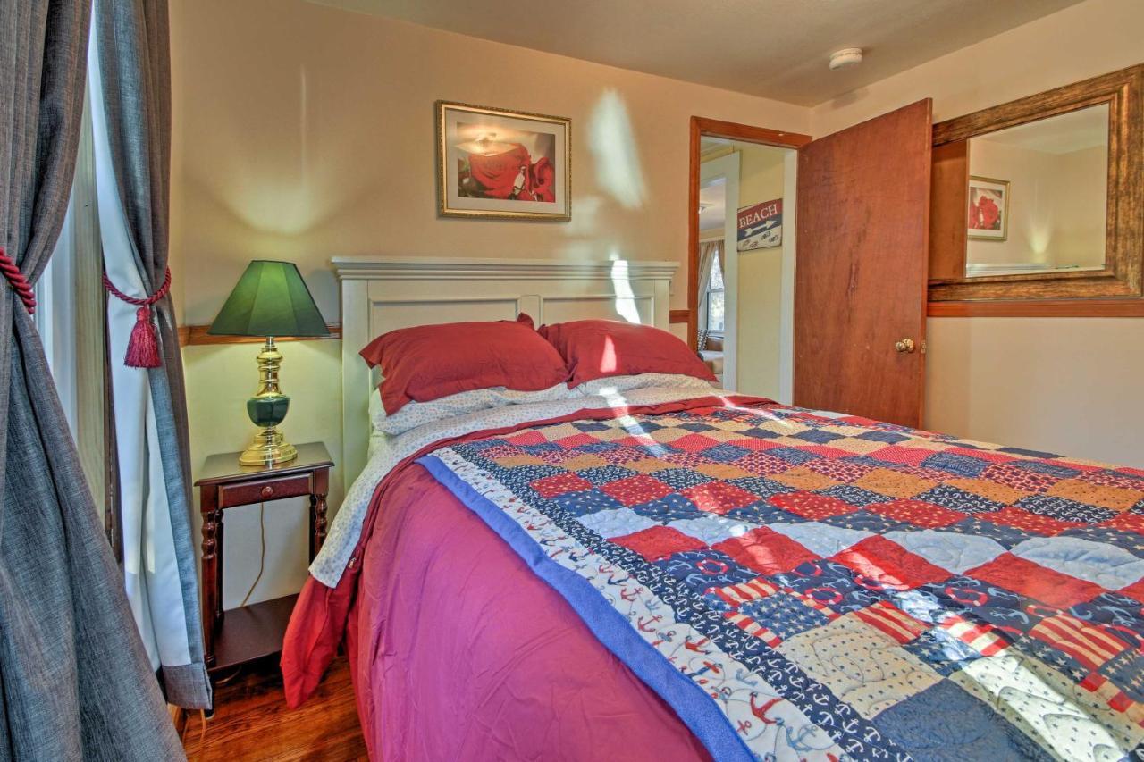 Cozy Buzzards Bay Home Steps To Cape Cod Canal! ボーン エクステリア 写真